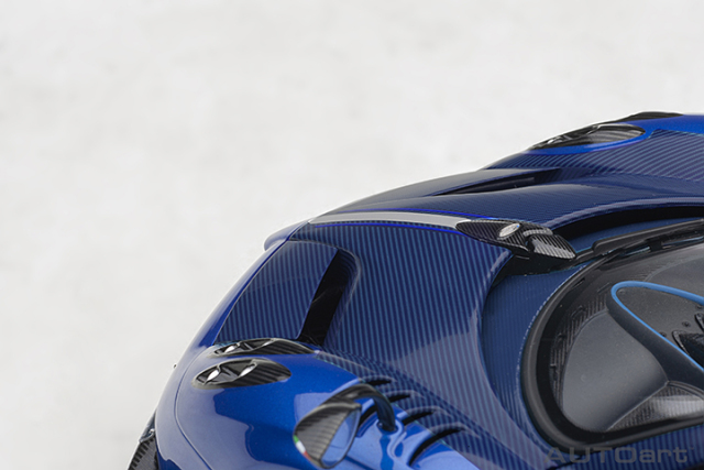 78277 1/18 PAGANI HUAYRA BC (BLU FRANCIA/CARBON)