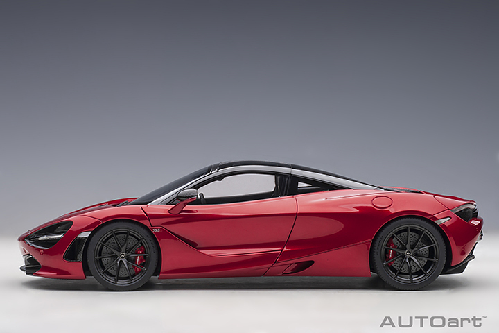 76072 1/18 McLAREN 720S (MEMPHIS RED/METALLIC RED)