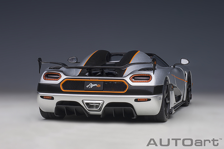 79024 1/18 KOENIGSEGG AGERA RS (MOON SILVER/CARBON BLACK/ORANGE ACCENTS)