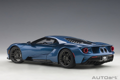 72942 1/18 FORD GT 2017 (LIQUID BLUE)