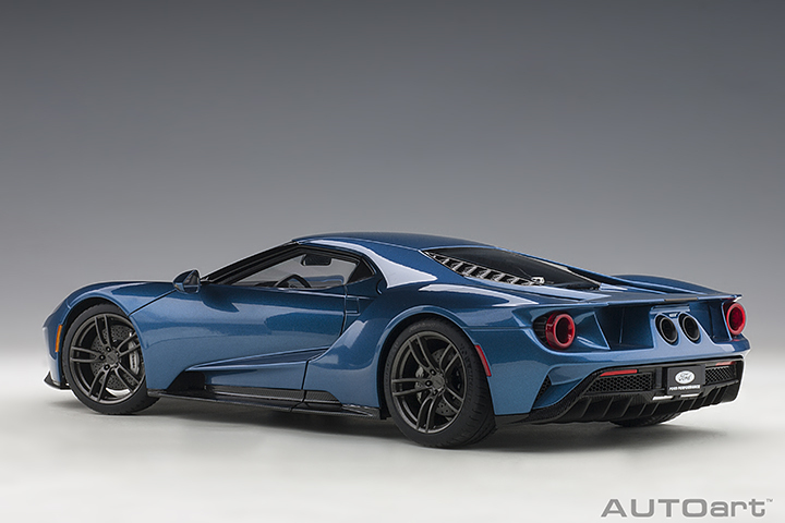 72942 1/18 FORD GT 2017 (LIQUID BLUE)