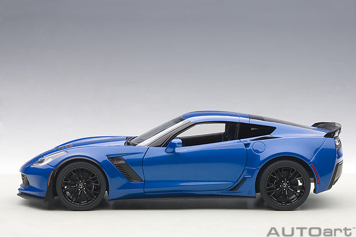 71265  1/18 CHEVROLET CORVETTE C7 Z06 (LAGUNA BLUE TINTCOAT)