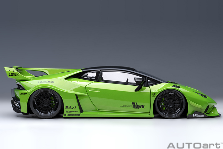 79128 1/18 LIBERTY WALK LB SILHOUETTE WORKS HURACAN GT (PEARL GREEN)