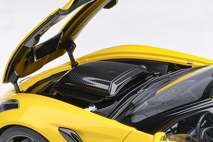 71278 1/18 CHEVROLET CORVETTE C7 ZR1 (CORVETTE RACING YELLOW TINTCOAT)