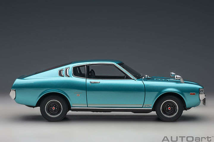 78767 1/18 TOYOTA CELICA LIFTBACK 2000GT (RA25) 1973 (TURQUOISE BLUE METALLIC)