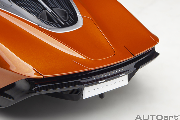 76088 1/18 McLAREN SPEEDTAIL(VOLCANO ORANGE)