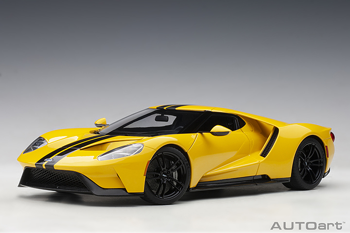 72944 1/18 FORD GT 2017 (TRIPLE YELLOW/BLACK STRIPES)