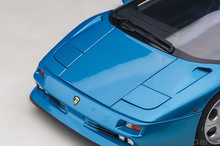 79156 1/18 LAMBORGHINI DIABLO SE30 (BLU SIRENA/METALLIC BLUE)