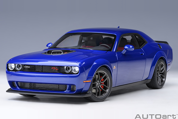 71772 1/18 DODGE CHALLENGER R/T SCAT PACK WIDEBODY 2022 (INDIGO BLUE)