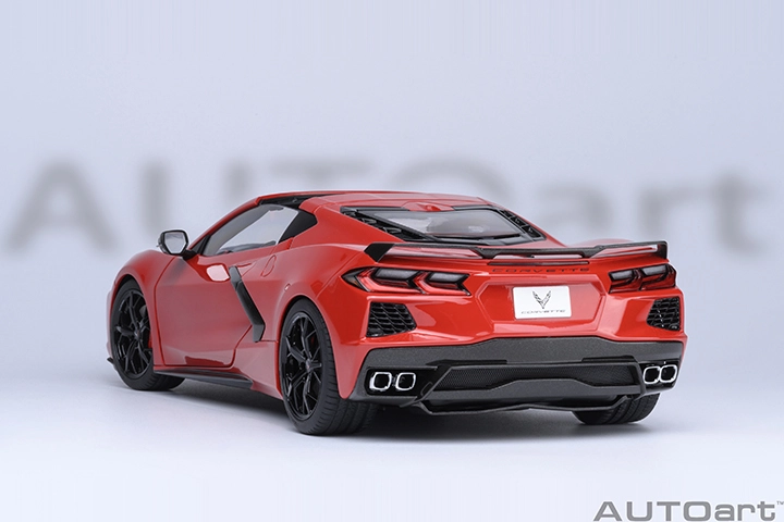 71282 1/18 CHEVROLET CORVETTE C8 STINGRAY Z51 (TORCH RED)