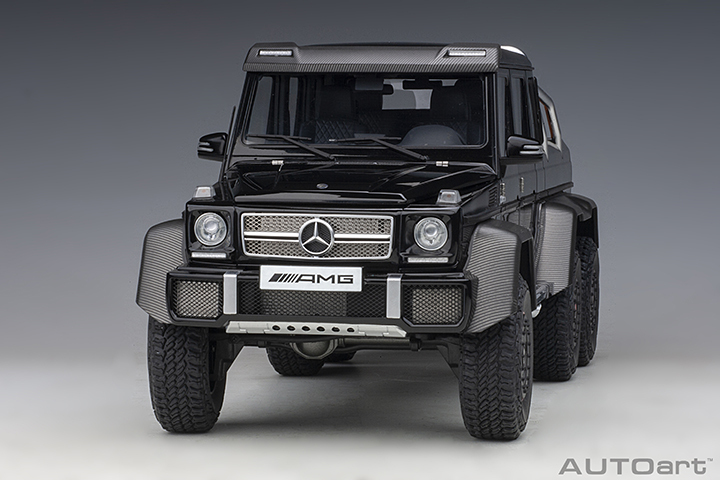 76306 1/18 MERCEDES-BENZ G63 AMG 6x6 (GLOSS BLACK亮光黑)