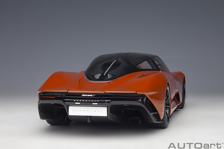 76088 1/18 McLAREN SPEEDTAIL(VOLCANO ORANGE)