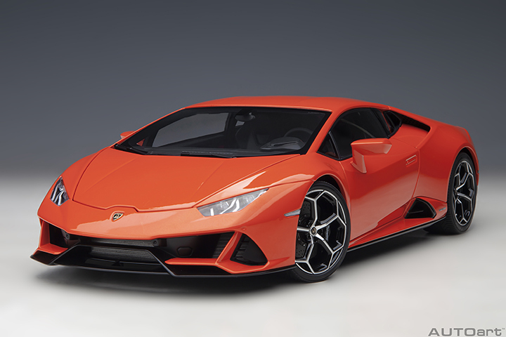 79214 1/18 LAMBORGHINI HURACAN EVO (ARANCIO XANTO)