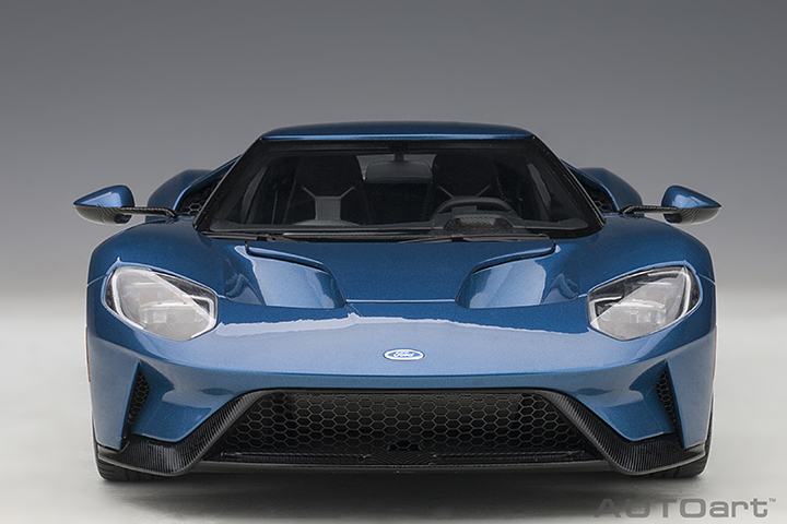 72942 1/18 FORD GT 2017 (LIQUID BLUE)