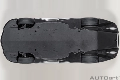 76090 1/18 McLAREN SPEEDTAIL (SUPERNOVA SILVER)