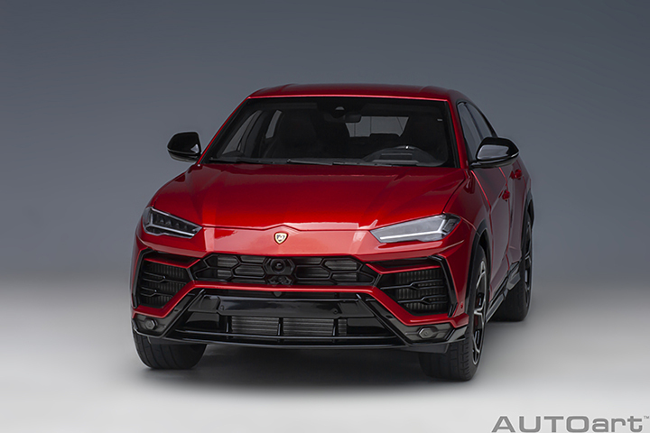 79170 1/18 LAMBORGHINI URUS (ROSSO EFESTO/PEARL RED)