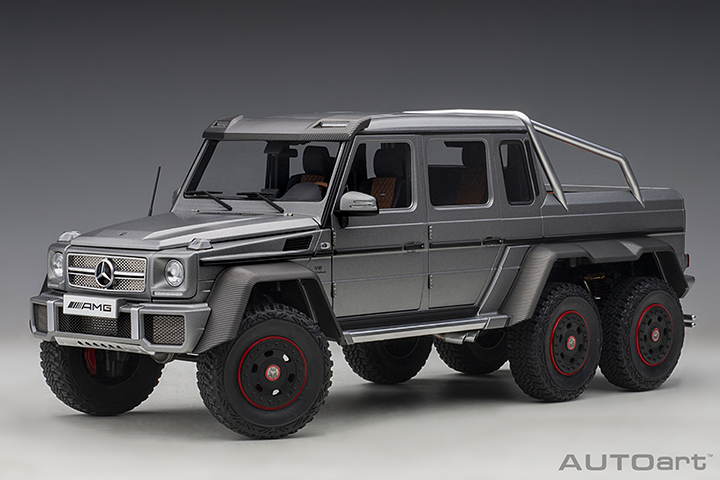 76308 1/18 MERCEDES-BENZ G63 AMG 6x6 (DESIGNO PLATINUM MAGNO)