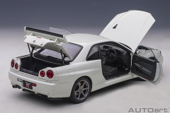 77406 1/18 NISSAN SKYLINE GT-R (R34) V-SPEC II (WHITE PEARL)