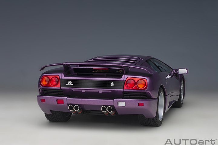 79158 1/18 LAMBORGHINI DIABLO SE30 (VIOLA SE30/METALLIC PURPLE)