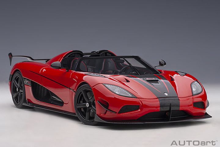 79022 1/18 KOENIGSEGG AGERA RS (CHILLI RED/CARBON BLACK/BLACK ACCENTS)