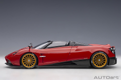 78287 1/18 PAGANI HUAYRA ROADSTER (ROSSO MONZA/RED)