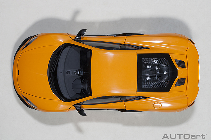 76048 1/18 McLAREN 675LT (McLAREN ORANGE)