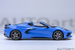 71281 1/18 CHEVROLET CORVETTE C8 STINGRAY Z51 (RAPID BLUE)