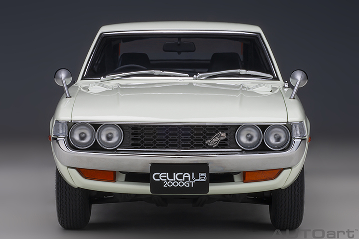 78766 1/18 TOYOTA CELICA LIFTBACK 2000GT (RA25) 1973 (WHITE)