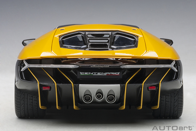79115 1/18 LAMBORGHINI CENTENARIO (NEW GIALLO ORION/METALLIC YELLOW)