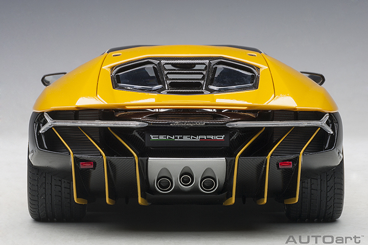 79115 1/18 LAMBORGHINI CENTENARIO (NEW GIALLO ORION/METALLIC YELLOW)