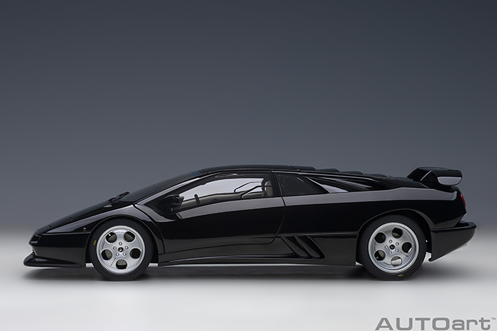 79159 1/18 LAMBORGHINI DIABLO SE30 (DEEP BLACK METALLIC)