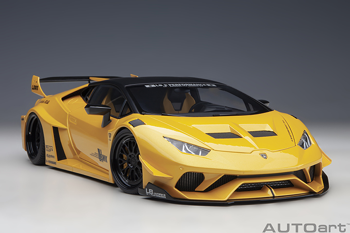 79127 1/18 LIBERTY WALK LB SILHOUETTE WORKS HURACAN GT (METALLIC YELLOW)