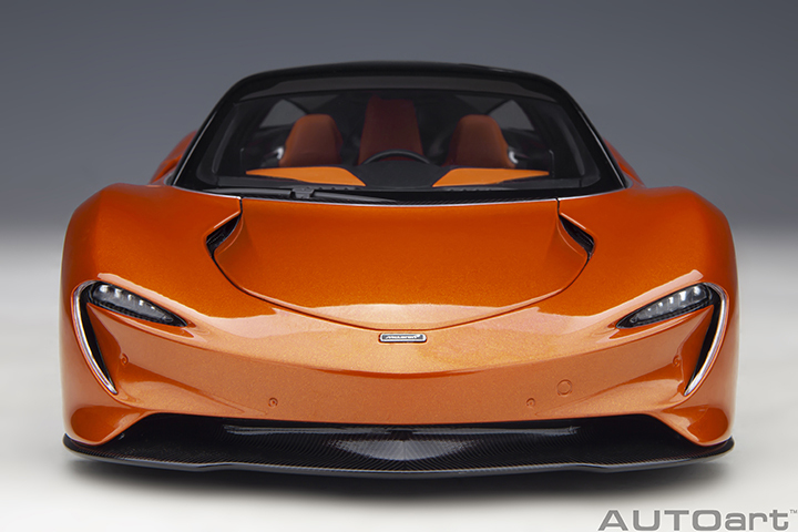 76088 1/18 McLAREN SPEEDTAIL(VOLCANO ORANGE)