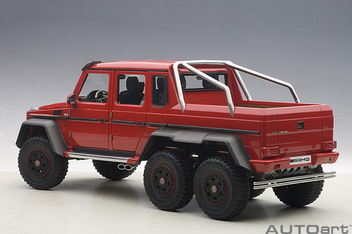 76304  1/18 MERCEDES-BENZ G63 AMG 6X6 (RED)