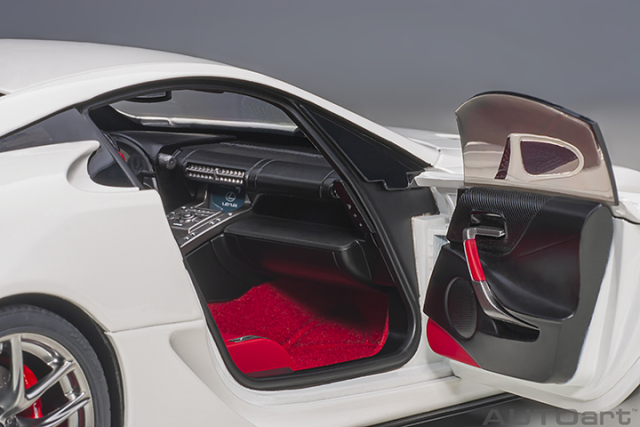 78850 1/18 LEXUS LFA (WHITEST WHITE)