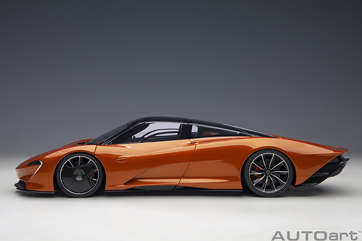 76088 1/18 McLAREN SPEEDTAIL(VOLCANO ORANGE)