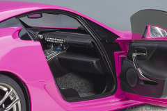 78859 1/18 LEXUS LFA (PASSIONATE PINK)