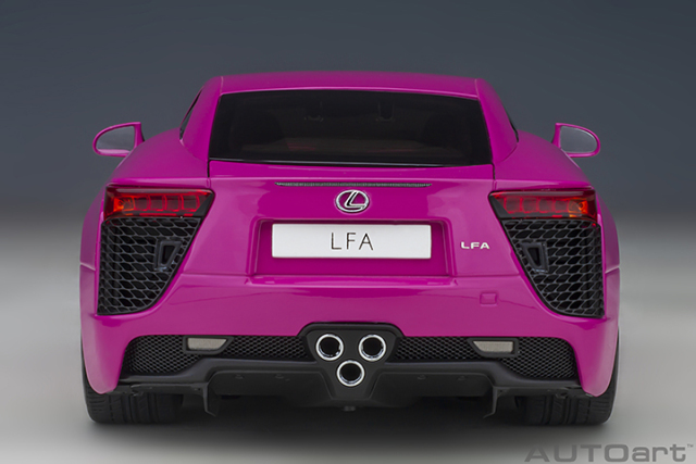 78859 1/18 LEXUS LFA (PASSIONATE PINK)