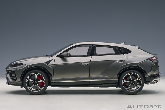 79164 1/18 LAMBORGHINI URUS (GRIGIO LYNX/METALLIC GREY)