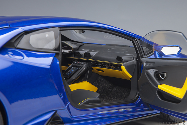 79212 1/18 LAMBORGHINI HURACAN EVO (BLU NETHUNS)