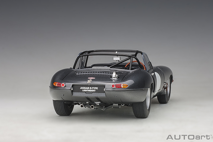 73647 1/18 JAGUAR LIGHTWEIGHT E-TYPE (DARK GREY)