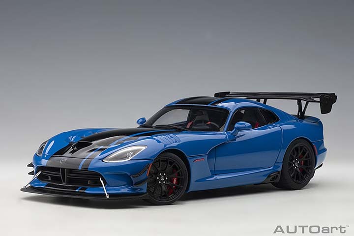 71734 1/18 DODGE VIPER ACR 2017 (COMPETITION BLUE W/ BLACK STRIPES)