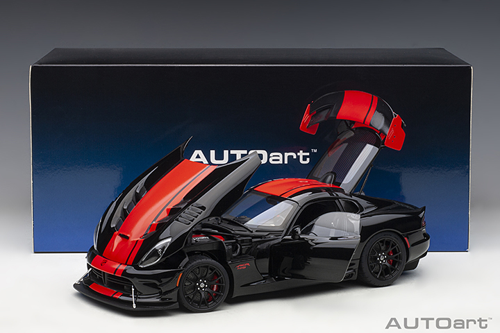 71732 1/18 DODGE VIPER 1:28 EDITION ACR 2017 (BLACK W/ RED STRIPES)