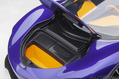 76089 1/18 McLAREN SPEEDTAIL (LANTANA PURPLE)