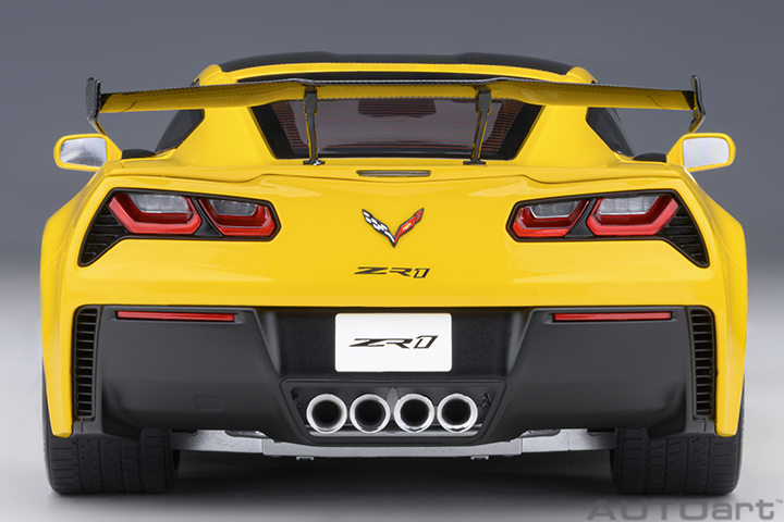 71278 1/18 CHEVROLET CORVETTE C7 ZR1 (CORVETTE RACING YELLOW TINTCOAT)