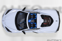 71284 1/18 CHEVROLET CORVETTE C8 STINGRAY Z51 (CERAMIC MATRIX GREY METALLIC)