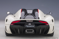 79027 1/18 KOENIGSEGG REGERA (WHITE/BLACK CARBON/RED ACCENTS)