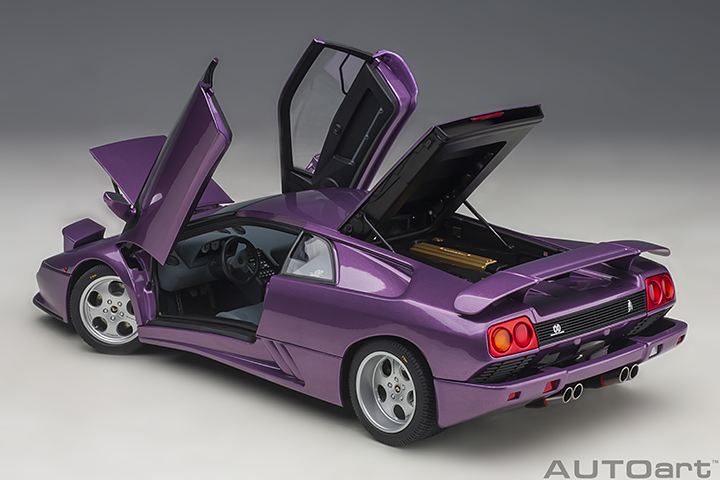 79158 1/18 LAMBORGHINI DIABLO SE30 (VIOLA SE30/METALLIC PURPLE)