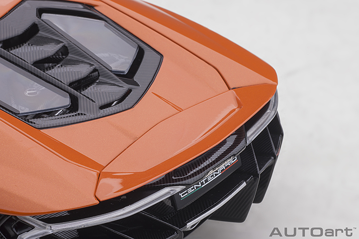 79201 1/18 LAMBORGHINI CENTENARIO (ARANCIO ARGOS/PEARL ORANGE)