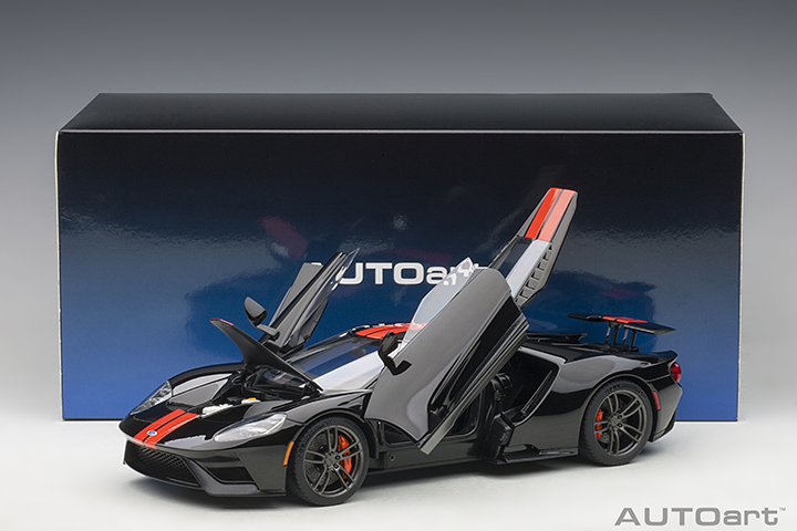 72945 1/18 FORD GT 2017 (SHADOW BLACK/ORANGE STRIPES)